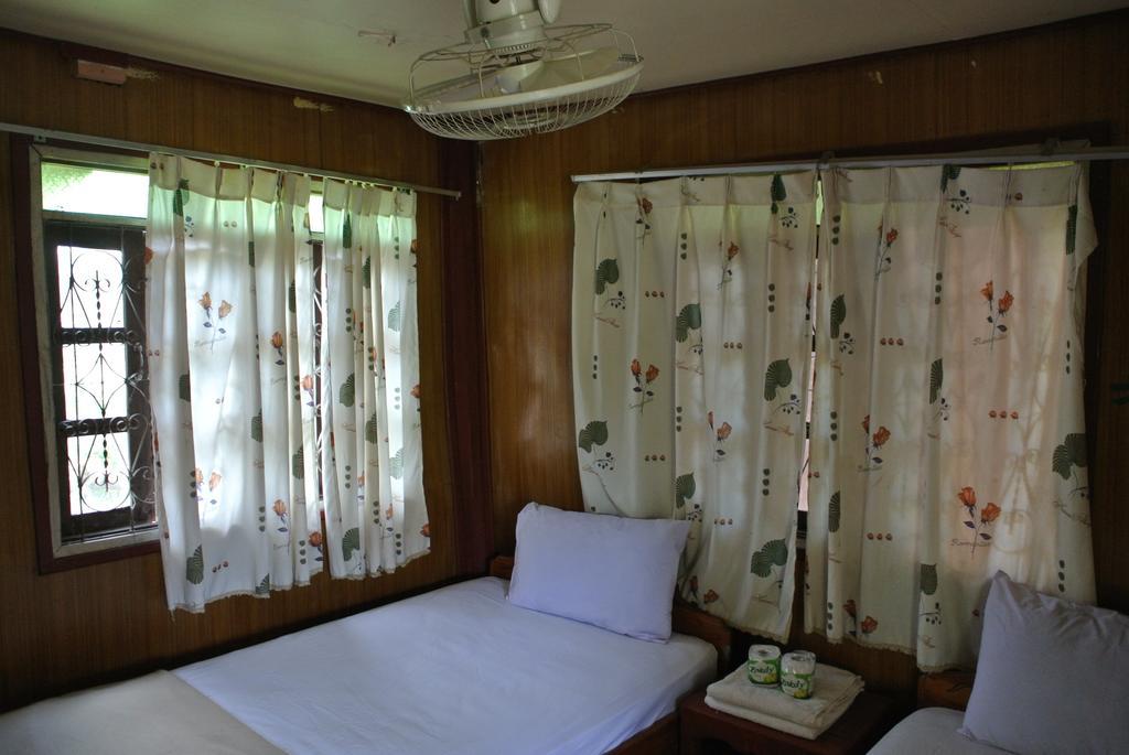 Dalom Guesthouse Ban Dondét Exteriér fotografie