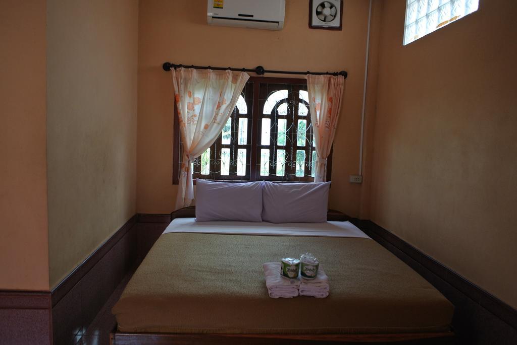 Dalom Guesthouse Ban Dondét Exteriér fotografie