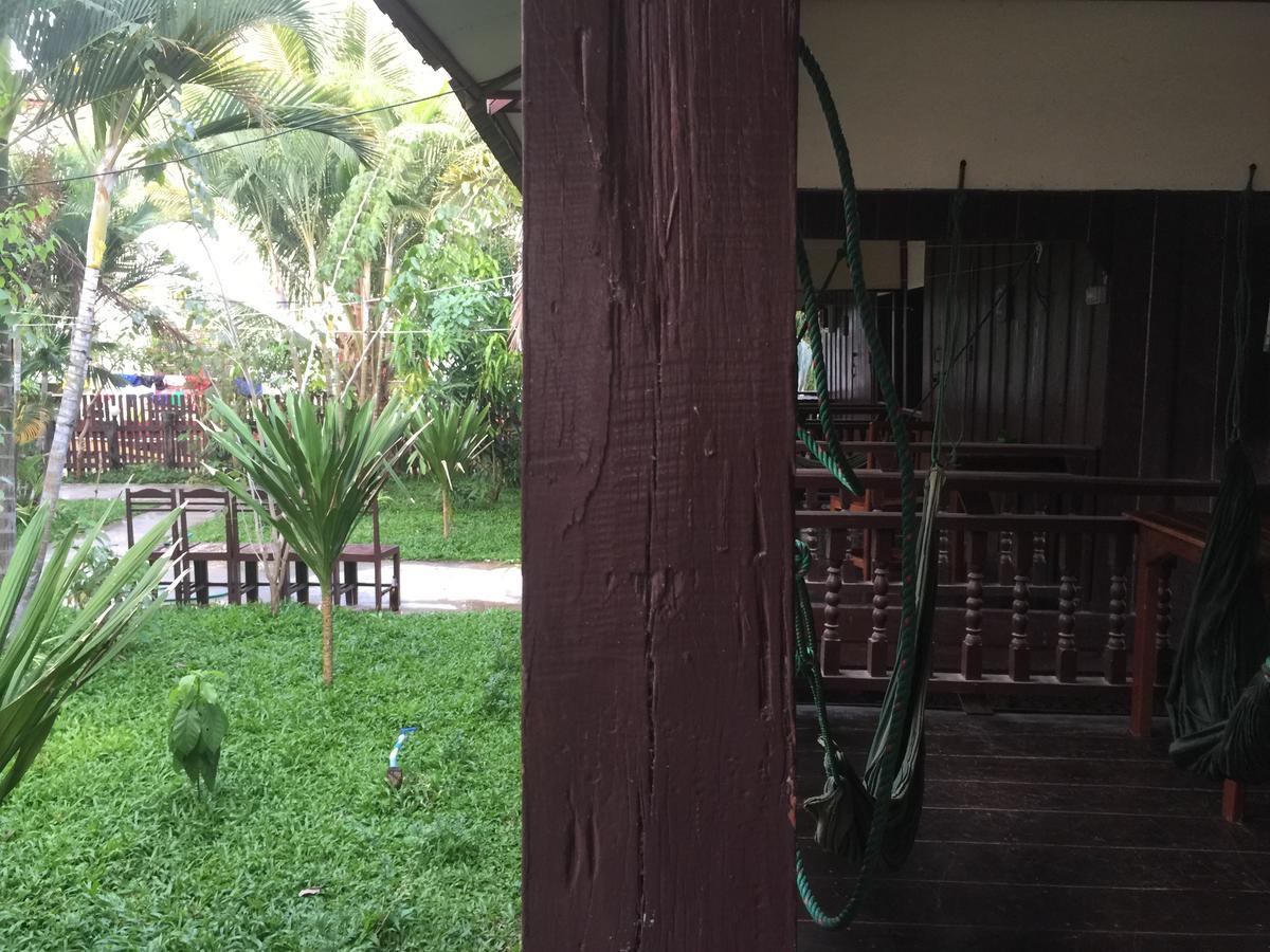 Dalom Guesthouse Ban Dondét Exteriér fotografie