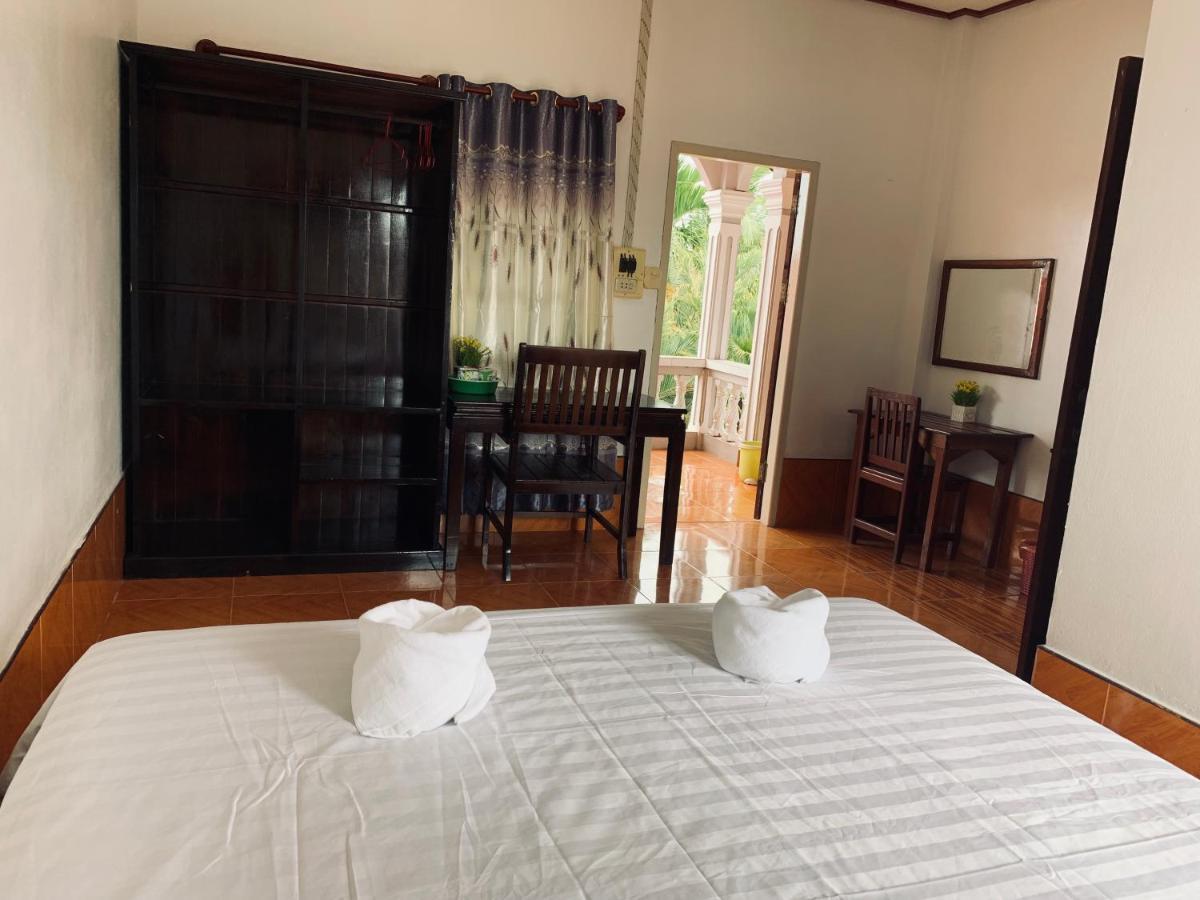 Dalom Guesthouse Ban Dondét Exteriér fotografie