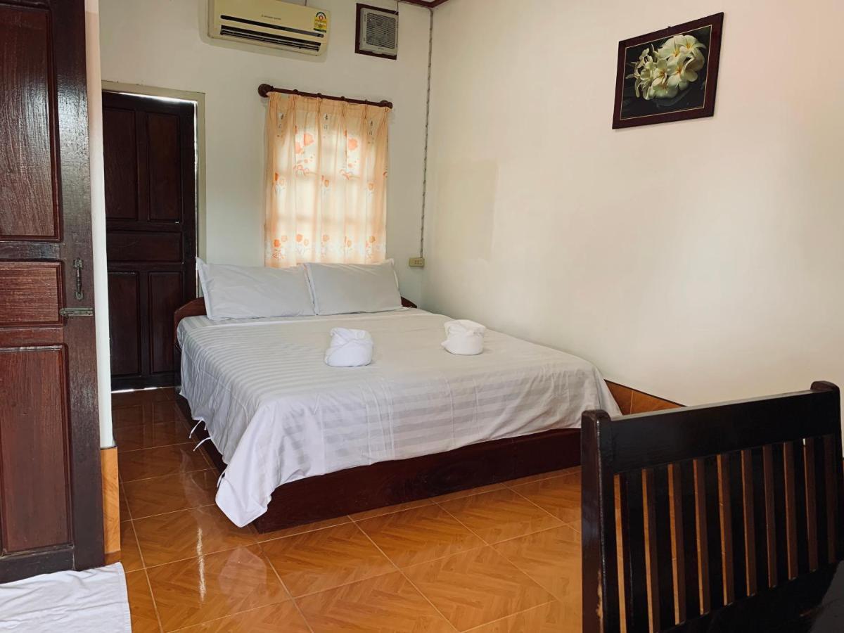 Dalom Guesthouse Ban Dondét Exteriér fotografie