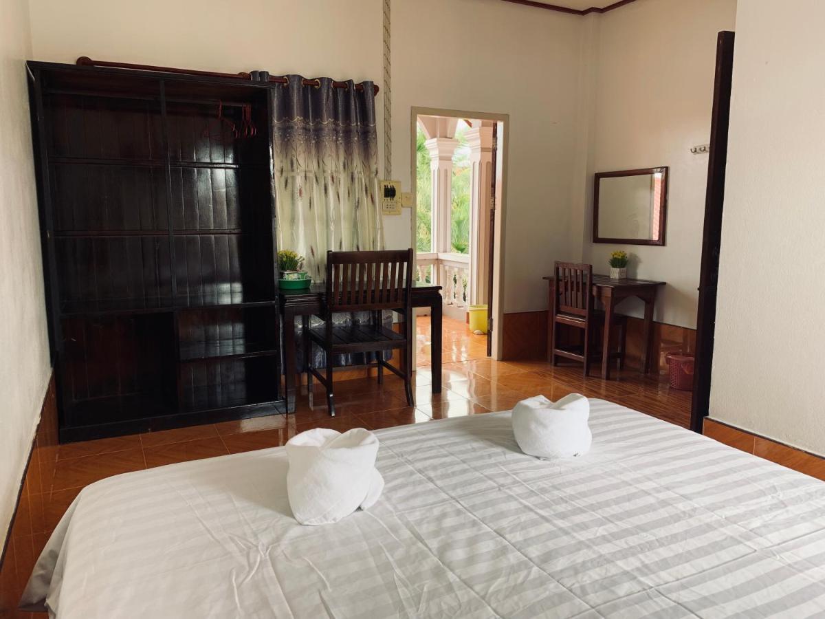 Dalom Guesthouse Ban Dondét Exteriér fotografie