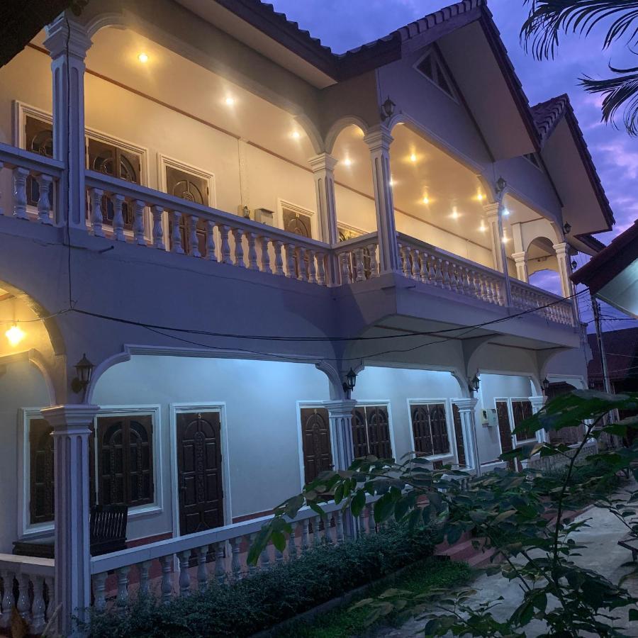 Dalom Guesthouse Ban Dondét Exteriér fotografie