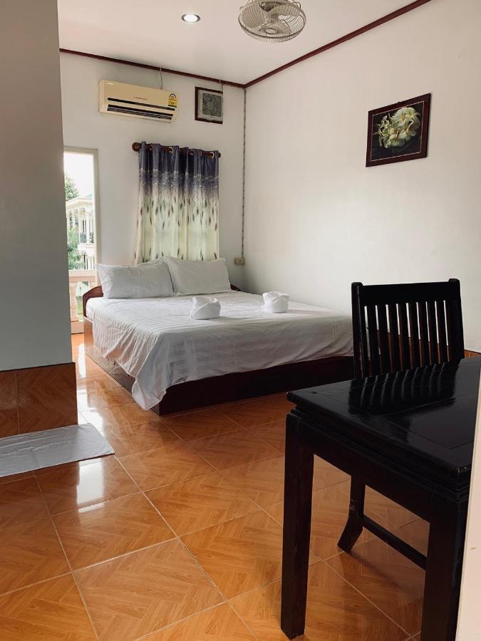 Dalom Guesthouse Ban Dondét Exteriér fotografie