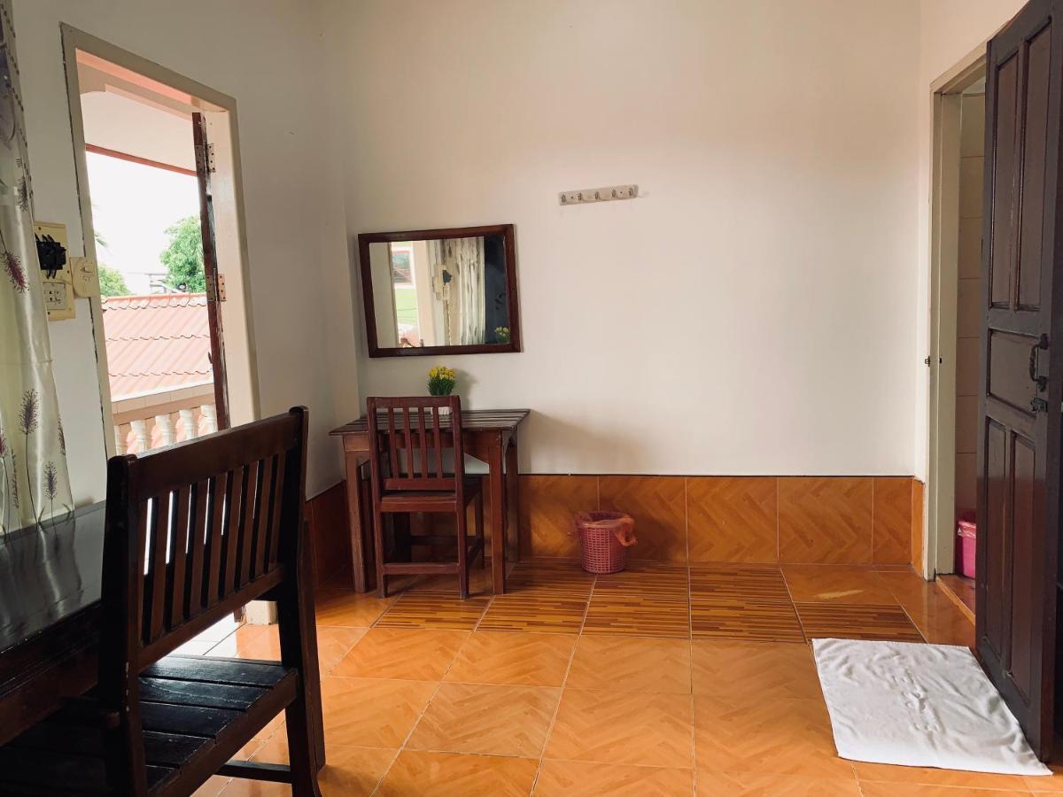 Dalom Guesthouse Ban Dondét Exteriér fotografie